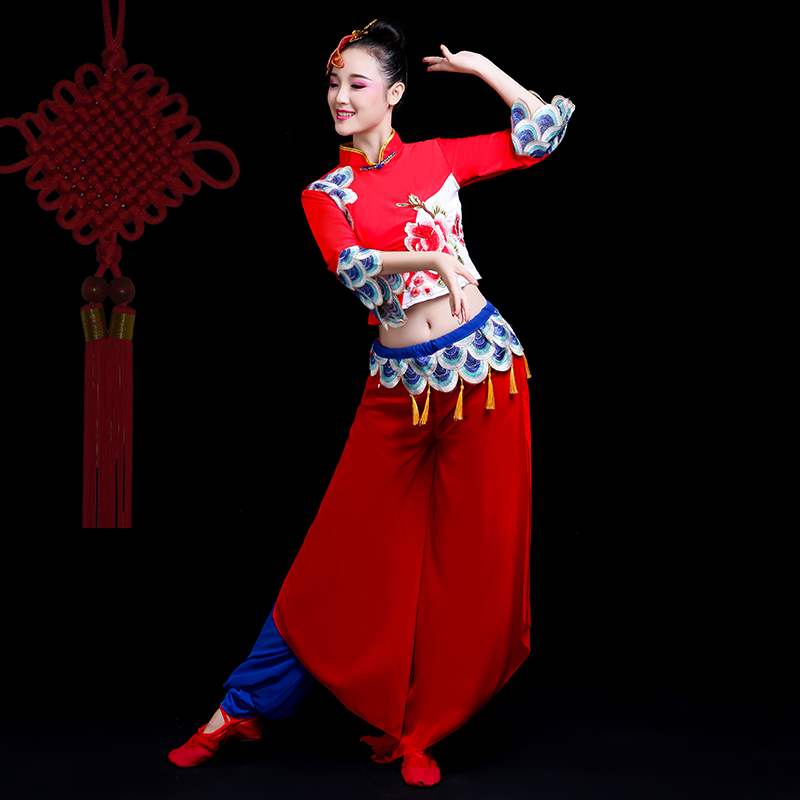 早期民族舞蹈服饰的历史演变与文化印记